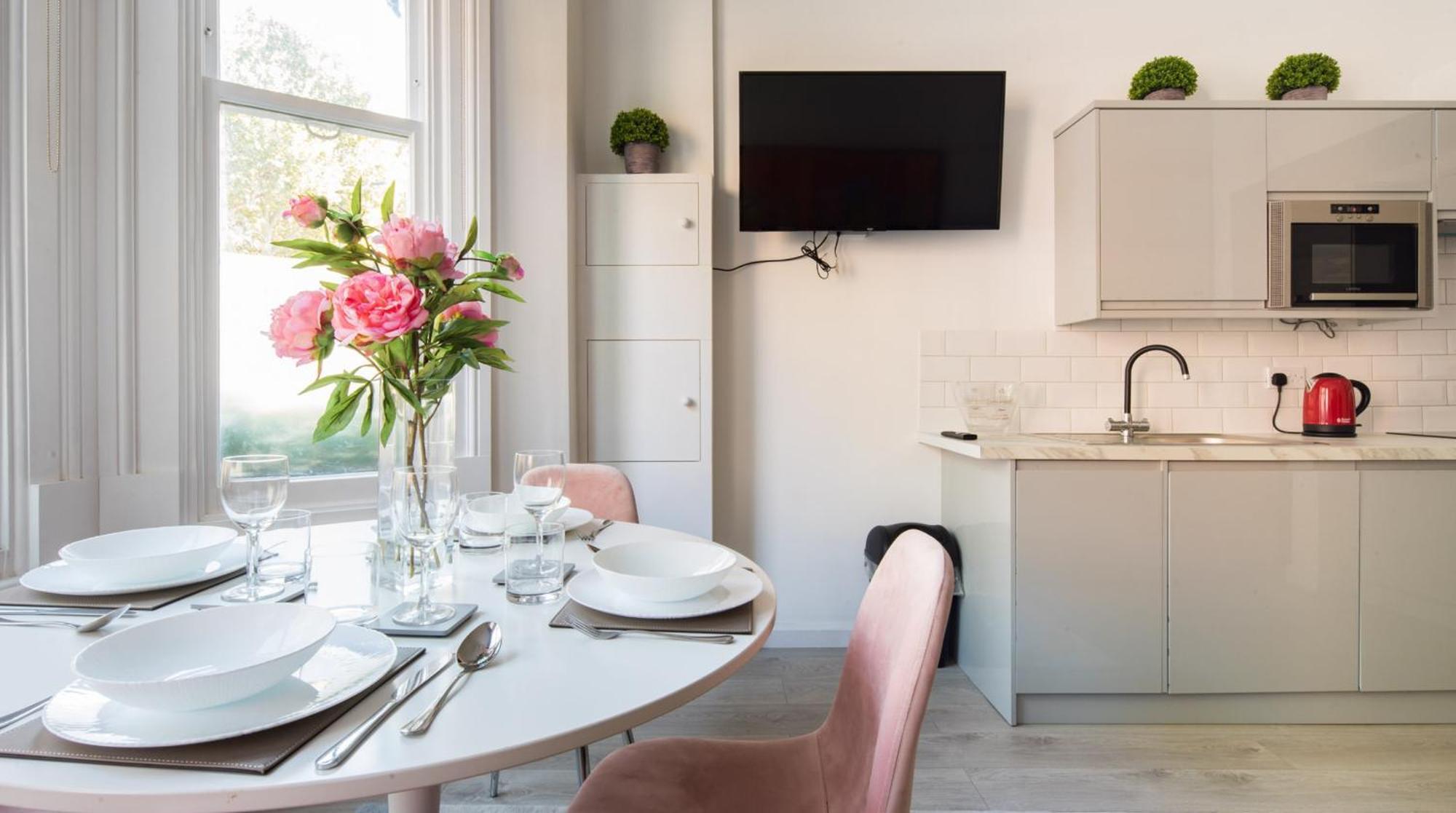 Апартаменти Casa Italia Near Kings Road In Chelsea With Wifi & Washing Machine Лондон Екстер'єр фото